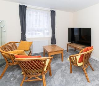 Brilliantly Located 2BD Flat Heart of Edinburgh! - 2