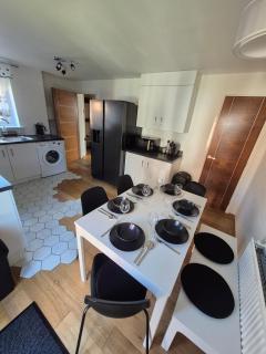 Stylish 3 Bedroom House, Perfect for Families and Groups - Hull - 7
