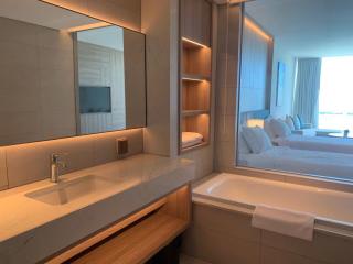 A La Carte Hạ Long - Sea view Apartment - 8