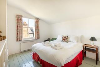Lovely 4-Bedroom House near Portobello - 7