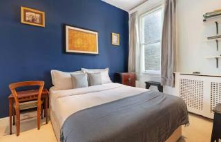 Gorgeous 1 Bedroom in Earl's Court with Vintage Furniture - 1