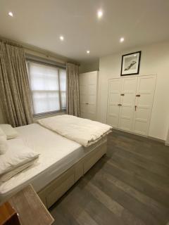 Elegant 2BD Flat 5 mins to Kensington Gardens! - 6