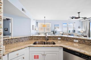 Waterfront PCB Condo with Balcony and Beach Gear! - 2