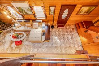 FALL DEAL 3rd night FREE! Luxe Pocono retreat! Hot Tub, Firepit, Sauna, Game Room, Fireplace, Ski, BBQ, Lake - 1