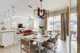 Sunshine & Storybook Stays - 3