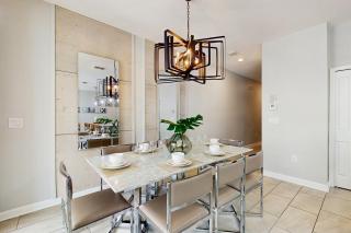 Sunshine & Storybook Stays - 2