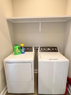 NEW-Upscale-EnSuites-King Bds-Fast WiFi-Quiet Area - 6