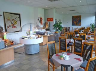 AMBER ECONTEL - Munich - 1