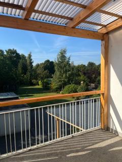 Ferienwohnung mit eigener Terrasse, Grill und Ausblick in die Natur - 0