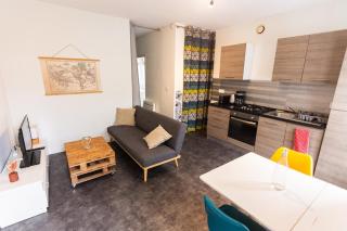 Appartement dans un charmant village avec parking - 0