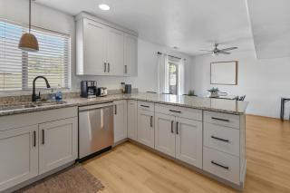 Newly Remodeled Home Near Zion - Outdoor Grill - 5