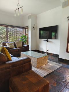 Forest Crescent Bungalow - 0
