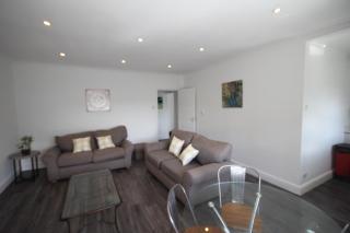 Isleworth Place - Apt D - 4