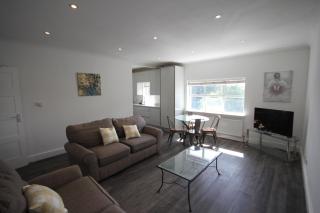 Isleworth Place - Apt D - 3