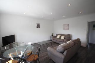 Isleworth Place - Apt D - 2