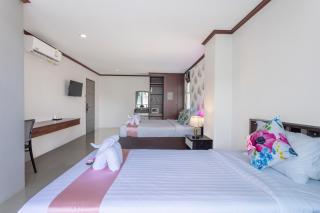 The Chic Patong Hotel - 5