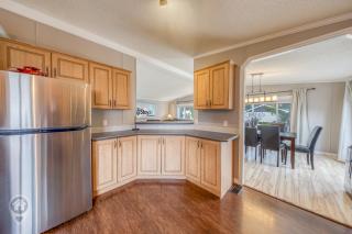 Spacious 3-Bedroom Trailer Home in Fernie - 4