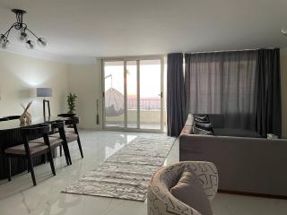 Luxury 3BR Nile View Apartment With Billiards Included - Kairo - 7