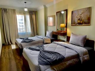 Luxury 3BR Nile View Apartment With Billiards Included - 6