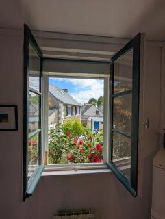 Studio dans un joli jardin breton - 0
