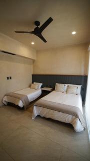 Minimalist elegance by the beach - 9