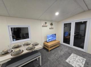 Billing Aquadrome holiday park - sleeps up to 7 - 8