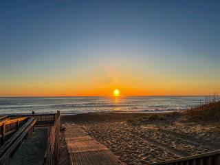 K1410 Loggerhead Landing - Oceanside Condo Just Steps to the Beach! - 9