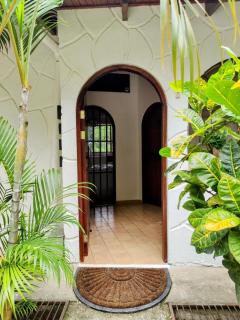 Tico Tiki Vacation Villa - Epic View & Pool, 5 Minute walk to beach! - 7