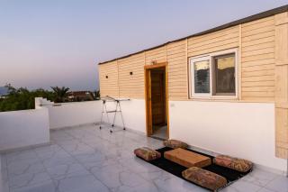 Sea and Mountain View Rooftop Chalet - 0