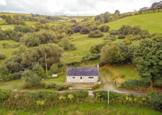 Tranquil 1 bedroom cottage 15 mins drive to sea - 9