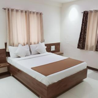 Hotel Radhika - 0