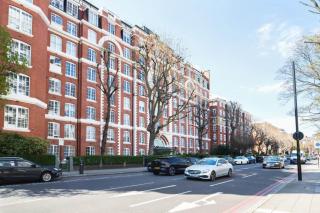 Regents Park & Abbey Road Studios Apartment - 8