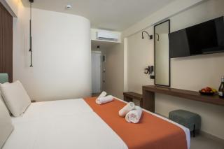 Aurora Living - Adults Only - 2