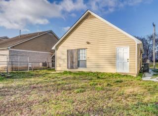 Cedar Ave Escape - Memphis - 6