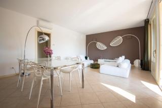 Pool Garda Nest Design e comfort con piscina - 5