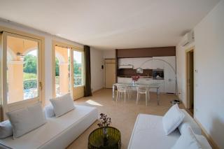Pool Garda Nest Design e comfort con piscina - 1