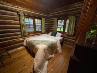 3-Bedroom Cottage #7 - Balsam Lake - 3