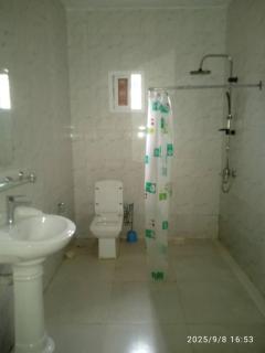 Cutting Edge Guest House - 9