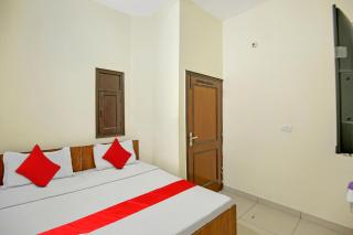 Hotel O Wave Inn Guest House - 1