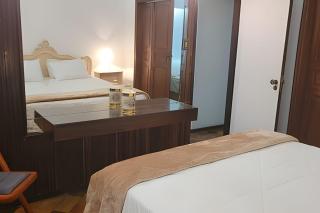 Amplo ap de frente pro Mar, no Leme - 3