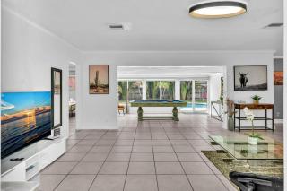3br Vacation Villa W Pool Near Beach & Casino - 1