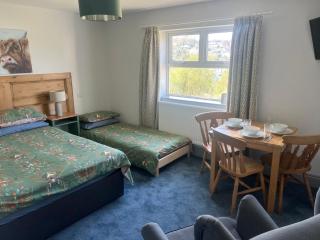 Highermead House - 3