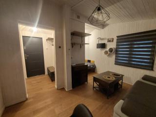 Domek w ogrodzie "Bzyczek" -  - 4