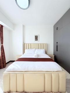 modern executive three bedroom apartment which features a swimming pool, state of the art fully equipped gym and all modern unmatched luxurious facilities which offfers luxury lifestyle - 4