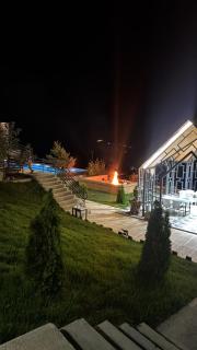 Majestic Shamakhi A-Frame - 2