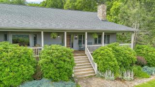 Close to Grayson Highlands, Outdoor Fireplaces, Sleeps 11, Dogs Welcome - 5