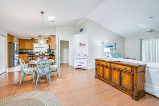 New Port Richey Home with Charcoal Grill Near Hiking - 2