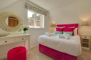 Cobblers Cottage - 2