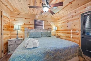 Rustic Retreat With Hot Tub Firepit BBQ - 6