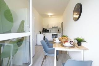 Modernes 2-Raum Apartment für 4 Personen mit Balkon, vollausgestatteter Küche und Balkon - 4